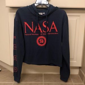 🆕💖💖💖 MIGHTY FINE crop hoodie